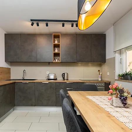 Awesome In With Kitchen *
